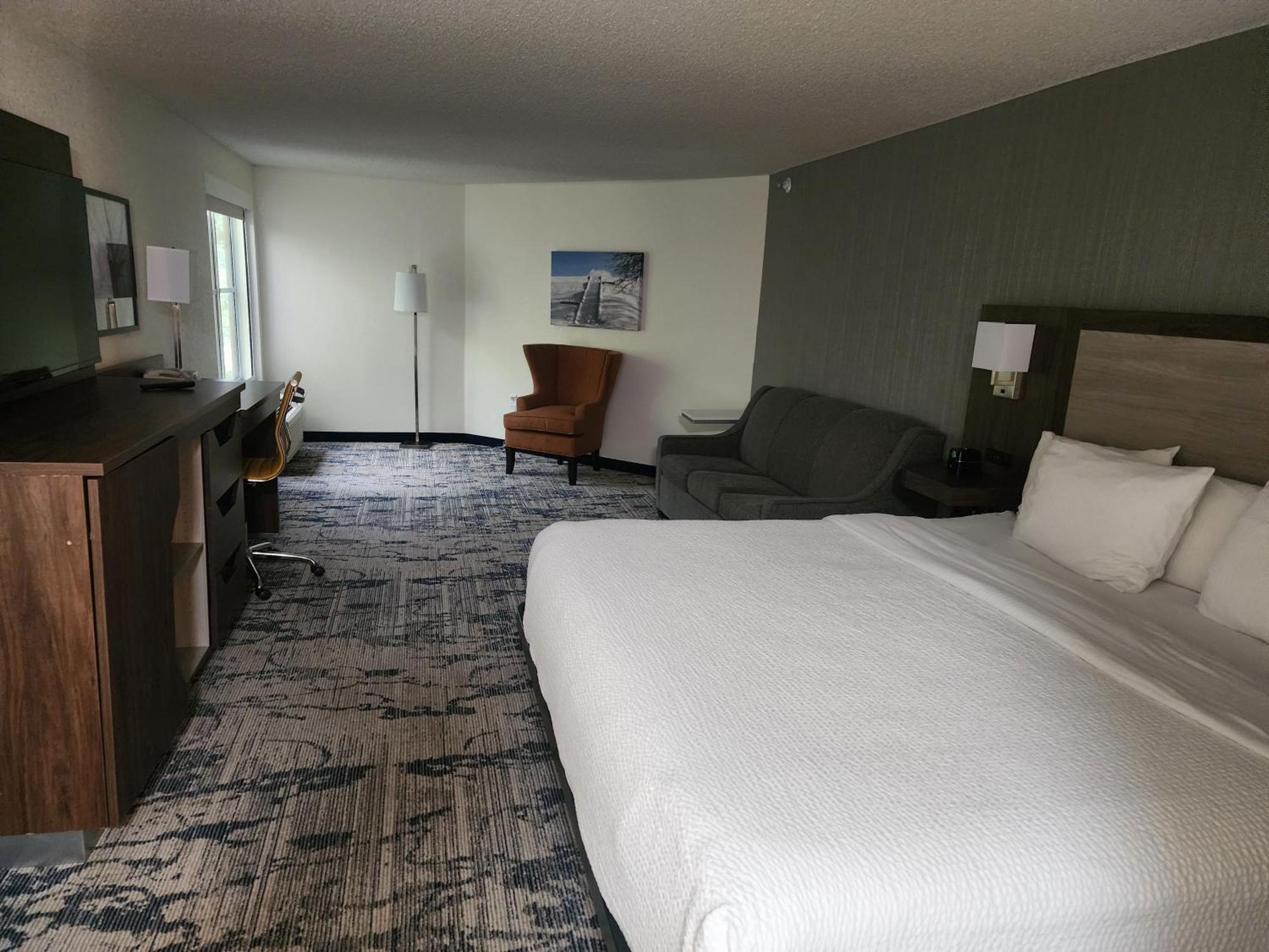 Отель La Quinta By Wyndham Milwaukee Sw New Berlin Экстерьер фото